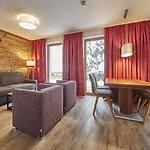 Alpenparks & Sonnleiten 4*