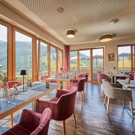 Aparthotel Alpenparks & Sonnleiten Saalbach-Hinterglemm