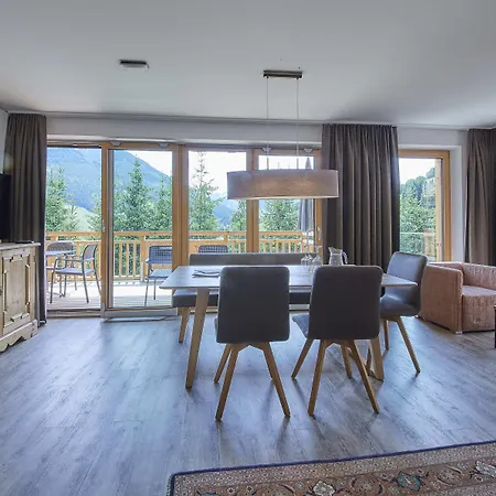 Alpenparks & Sonnleiten 4*