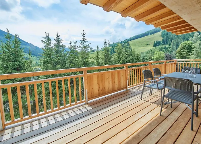 Alpenparks & Sonnleiten アパートホテル ザールバッハ・ヒンターグレム