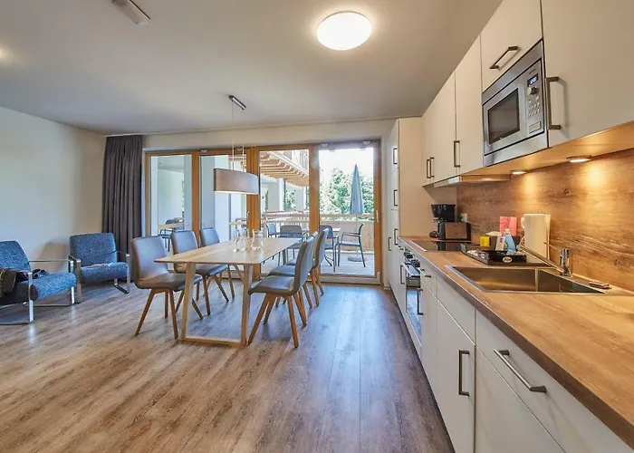 Alpenparks & Sonnleiten 公寓式酒店 4*